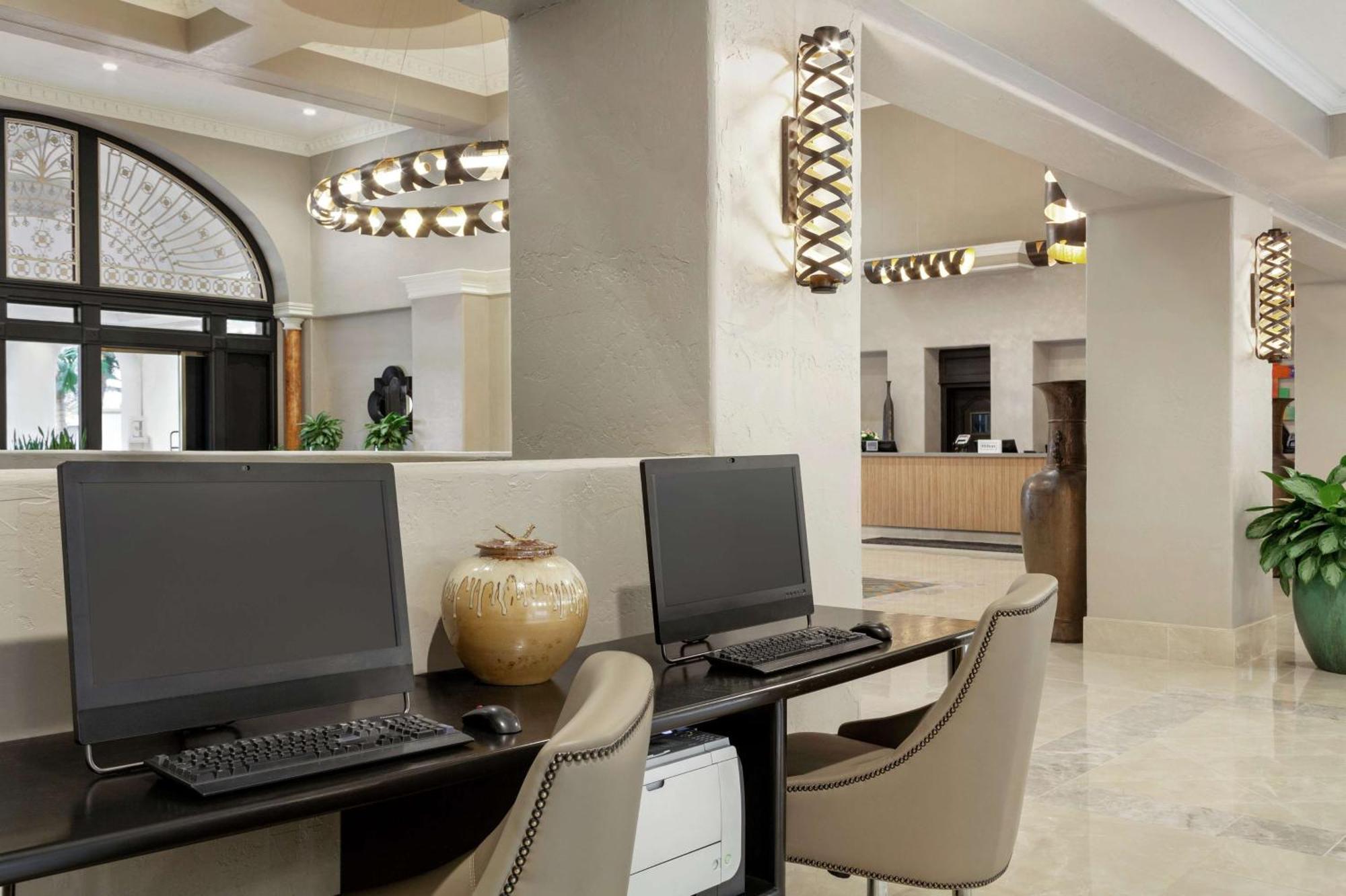 Embassy Suites By Hilton Santa Ana Orange County Airport Exterior foto